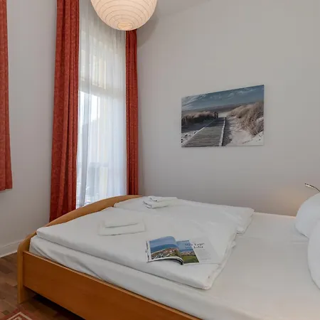 Haus Wenden 4 アパート